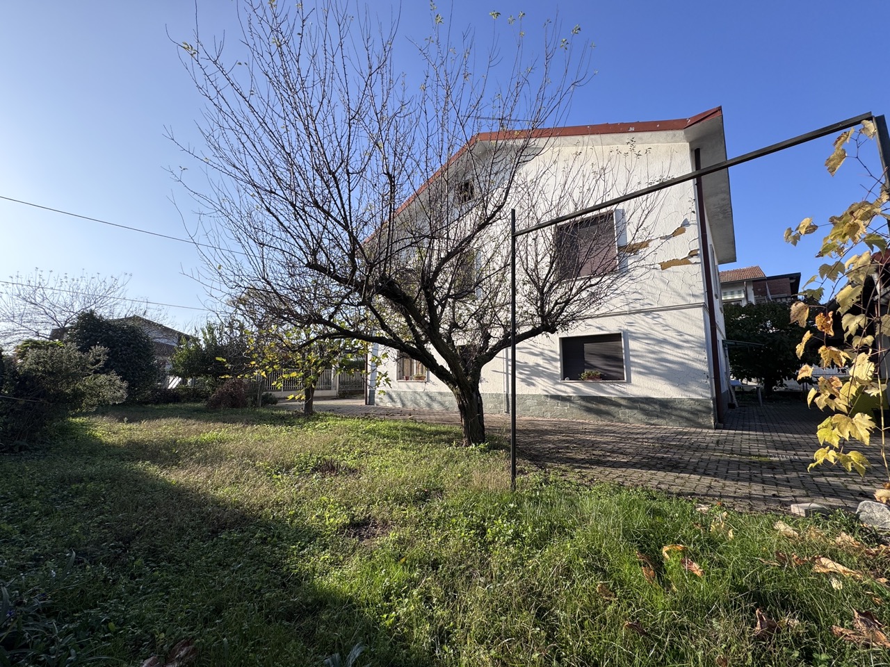 Vedano Olona Villa con giardino